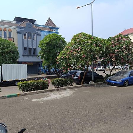 Hotel Ratana Cengkareng Syariah Jakarta Exterior foto